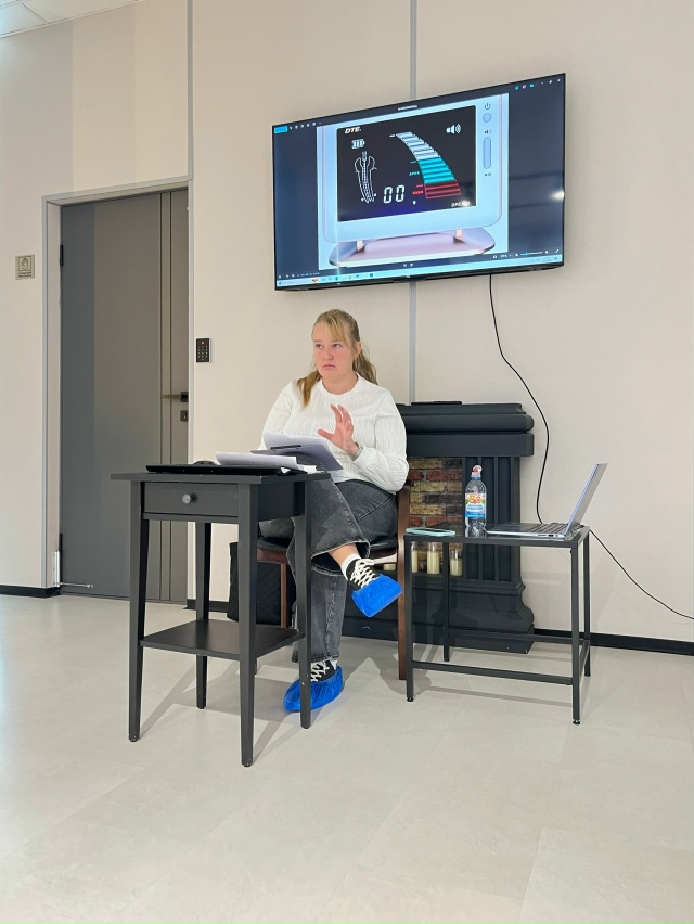 Что можно обсуждать четыре часа?