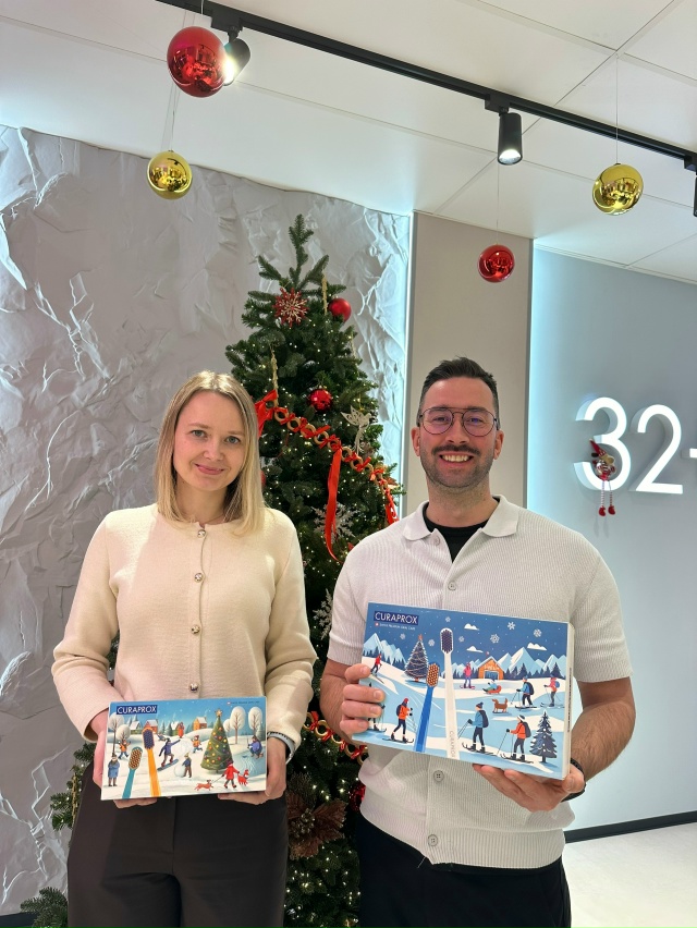 Новогодние подарочки от нашего партнера Curaprox