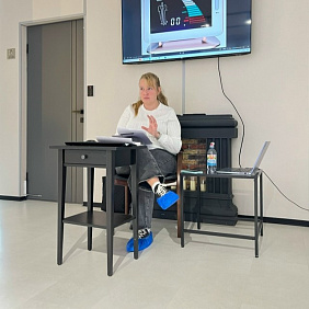 Что можно обсуждать четыре часа?